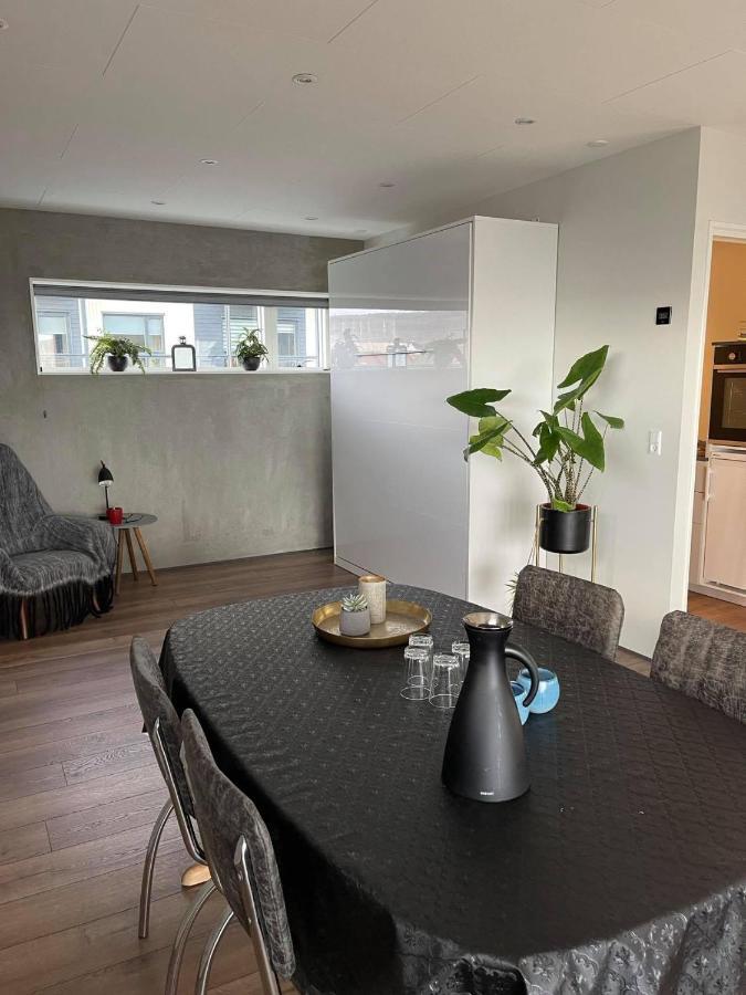 Modern Apartment With City & Oceanside View Tórshavn Zewnętrze zdjęcie